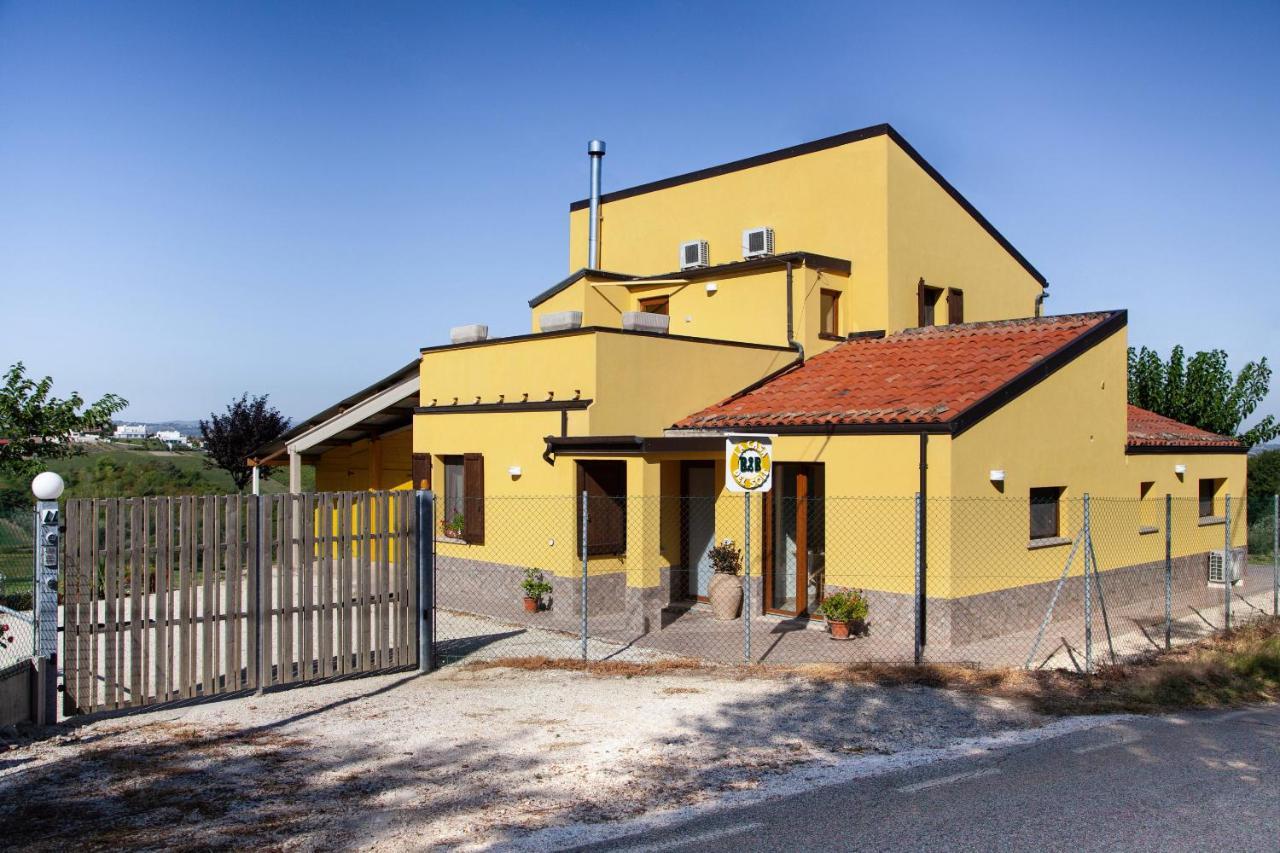 La Casa Del Sole Bed and Breakfast Gradara Εξωτερικό φωτογραφία
